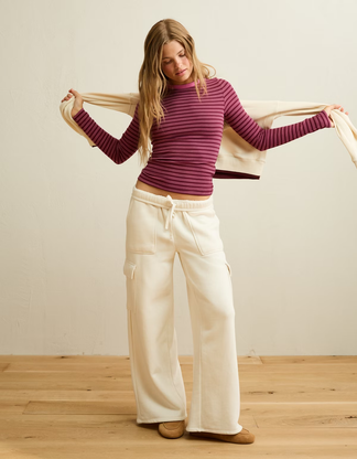 AE Cozy Crew Neck Long Sleeve T-Shirt